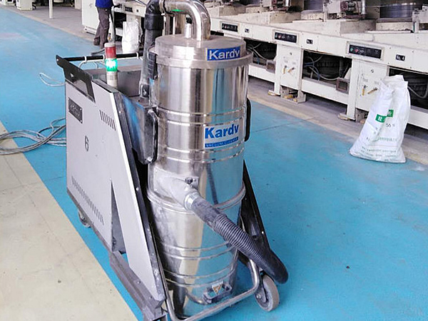 铁屑、渣、沙石等重质颗粒